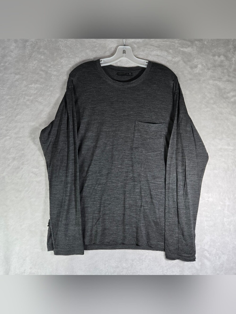 Icebreaker 150 Long Sleeve Gray Crewneck Shirt Mens XL Extra Large Wool Blend